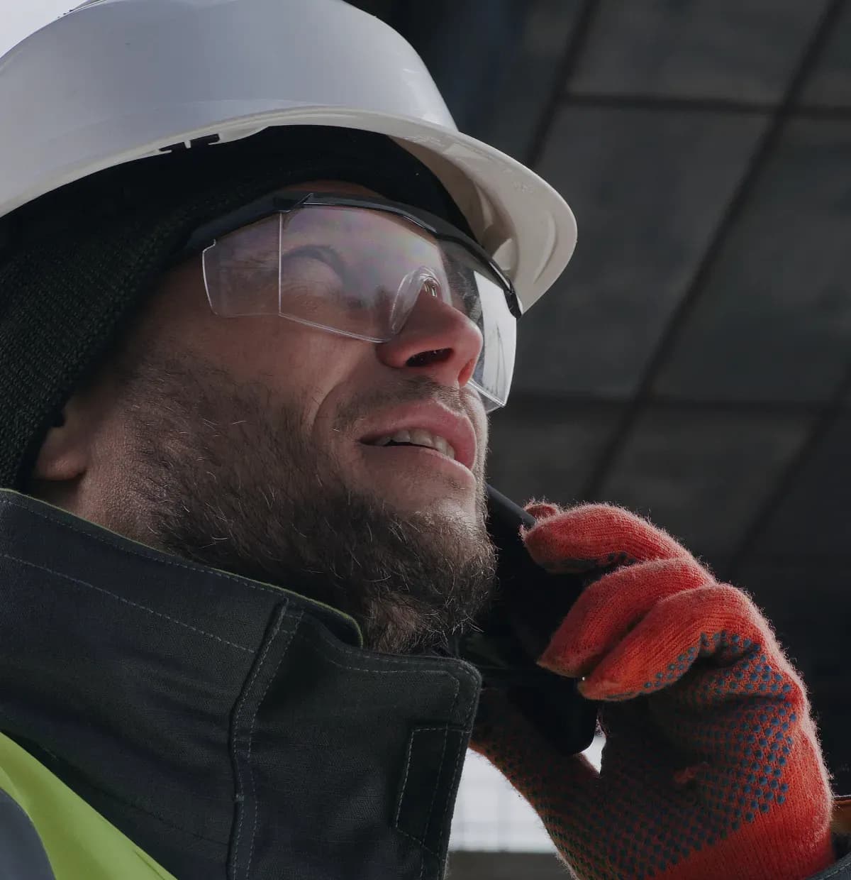 contractor answering his client call