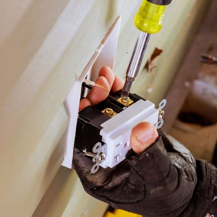 electrician working on an emergency situation