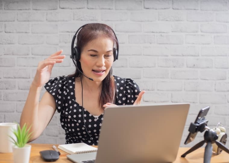 Human customer service from ServiceForge