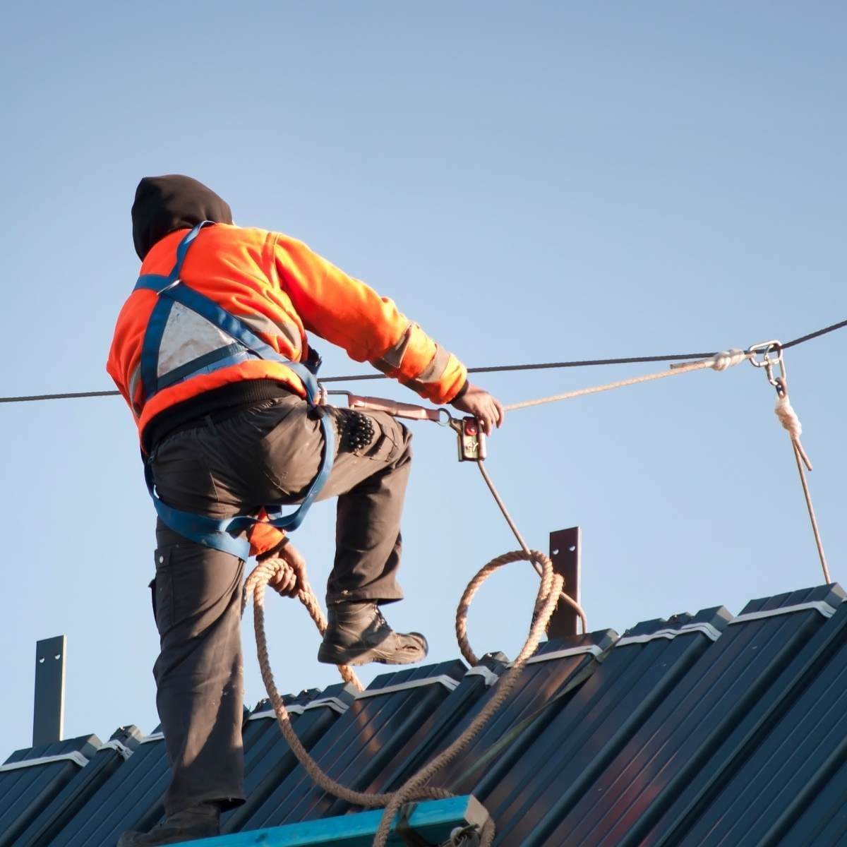 roofers never miss job with ServiceForge